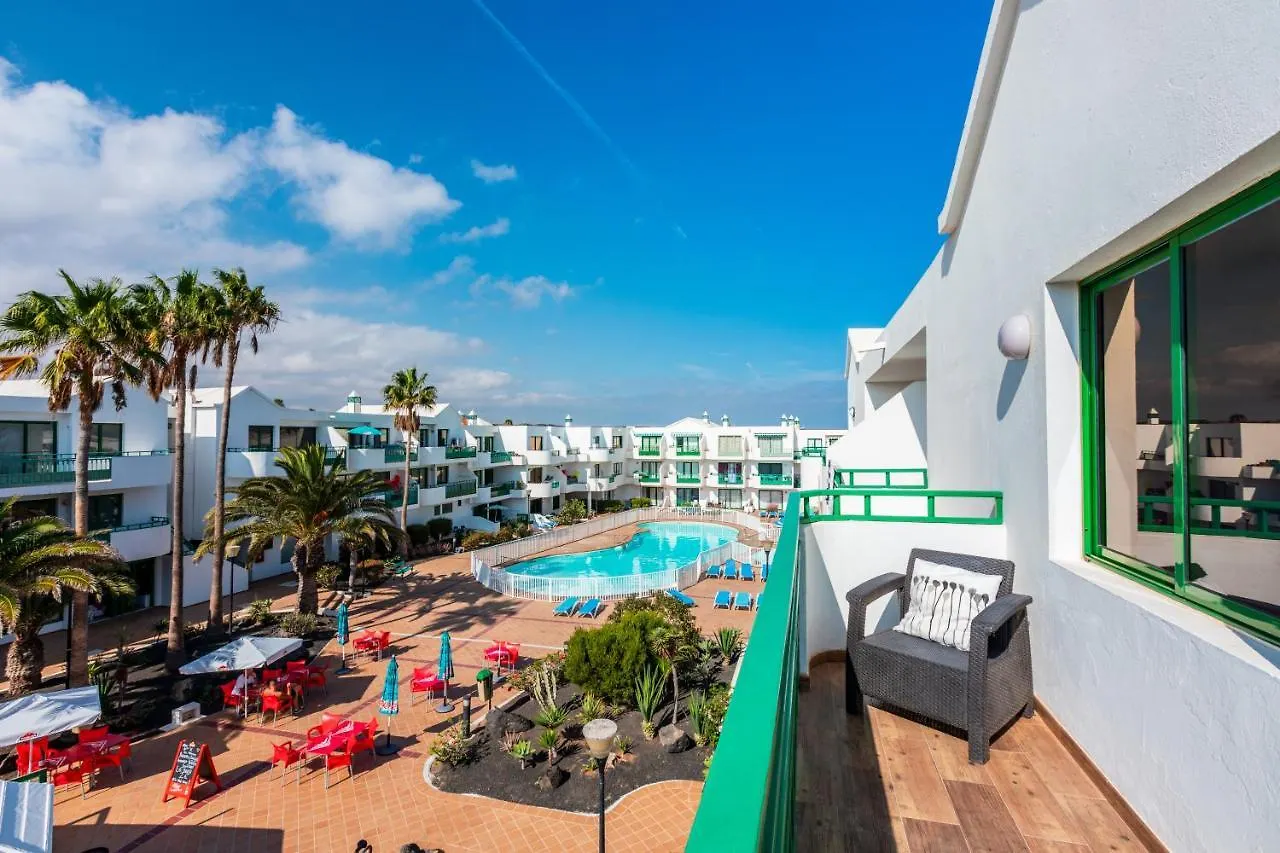 Vivienda Vacacional Namana Beach contacts