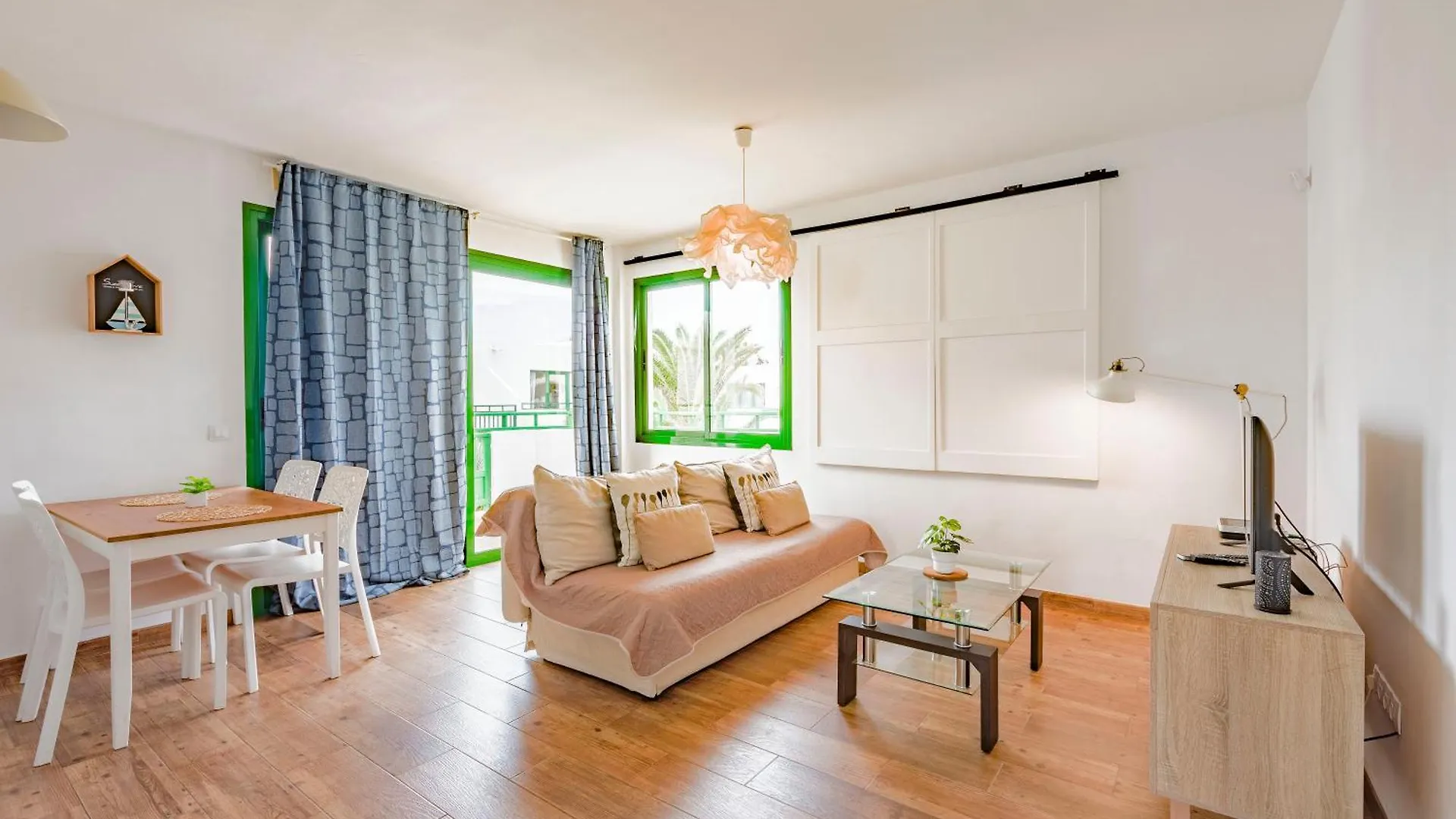 Vivienda Vacacional Namana Beach Costa Teguise Apartment